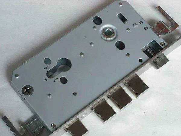 梅江24小时上门开锁公司